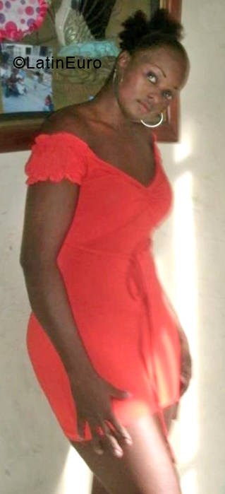 Date this beautiful Colombia girl Solany from Cali CO24711