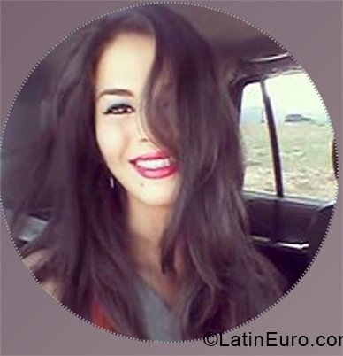 Date this fun Venezuela girl Alexa from Valencia VE2354