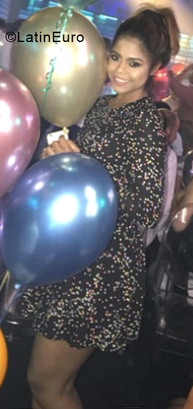 Date this charming Dominican Republic girl Yicauri from Santo Domingo DO33718