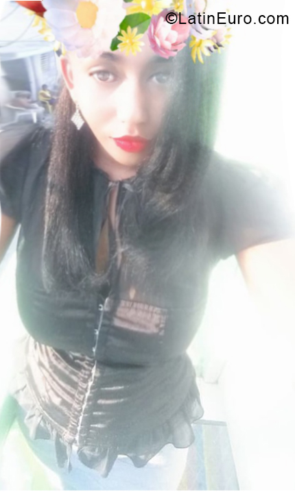 Date this exotic Dominican Republic girl Sofia from Santo Domingo DO33726