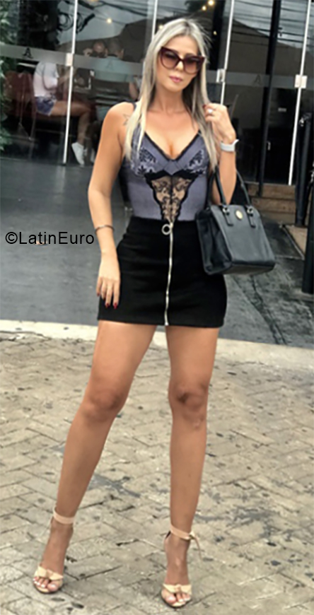 Date this fun Brazil girl Anny from Palmas BR10747