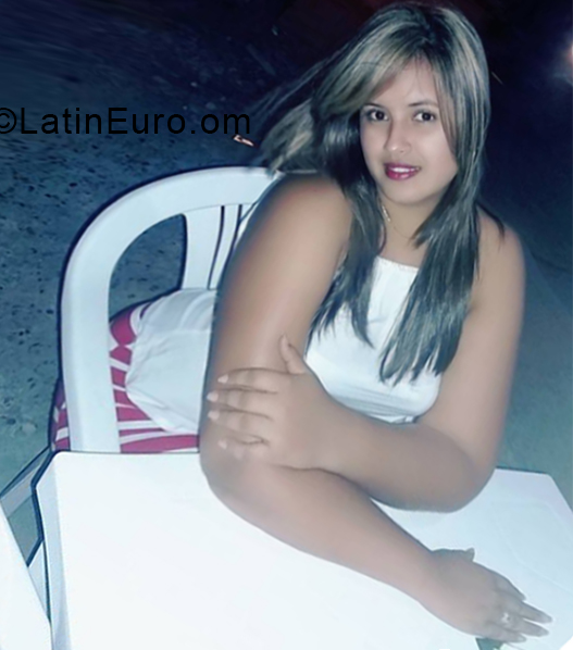 Date this sultry Colombia girl Marina from Cartagena CO24753