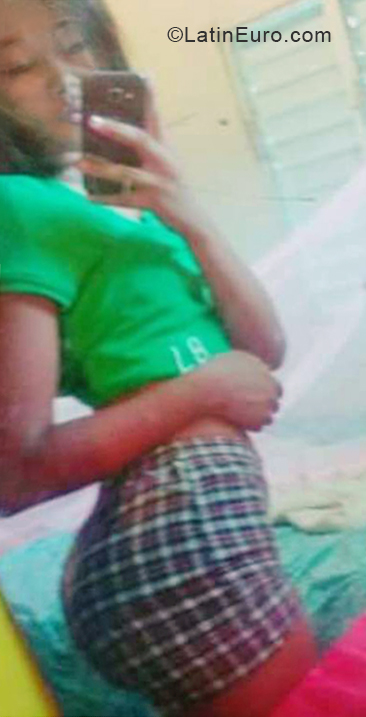 Date this passionate Dominican Republic girl Brandy from Santiago DO33763