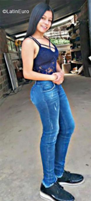 Date this stunning Colombia girl Tatiana ordoez from Cali CO24781