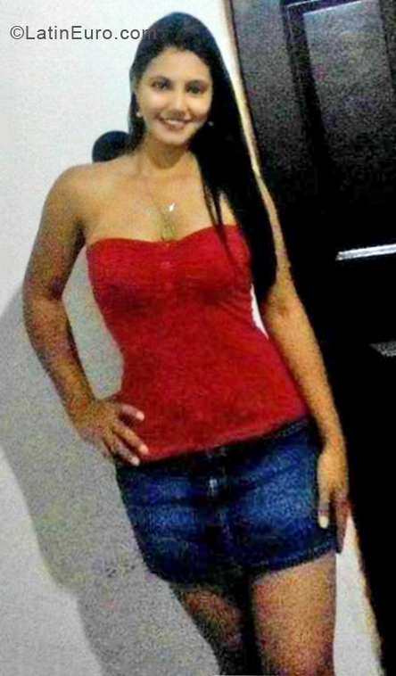 Date this funny Dominican Republic girl Zoriani from Santiago DO33811