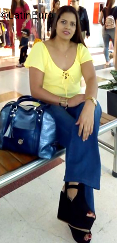 Date this tall Colombia girl Gloria from Medellin CO24817