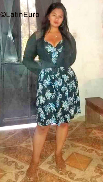 Date this voluptuous Colombia girl Angie from Mocoa CO24819