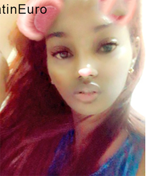 Date this foxy Dominican Republic girl Genesis from Santo Domingo DO33943