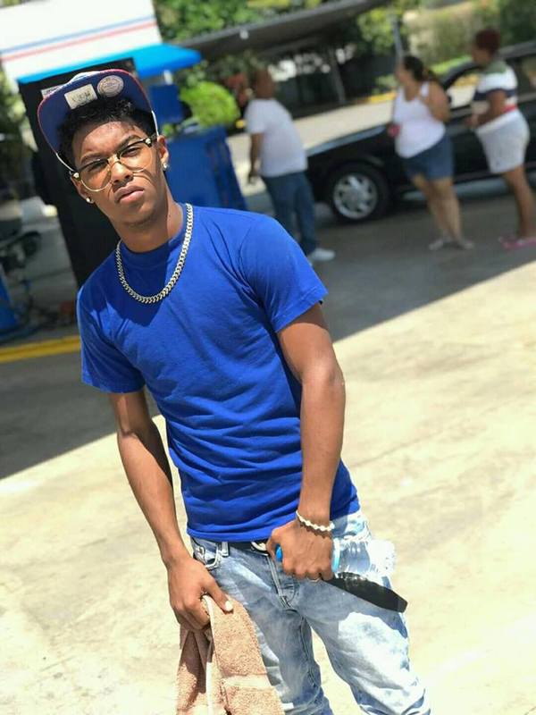 Date this sensual Dominican Republic man Carlos from Santiago De Los Caballeros DO34016