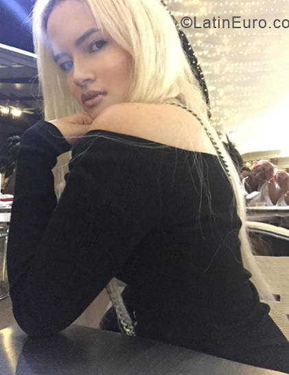 Date this hot Colombia girl Anastasia from Cali CO30121