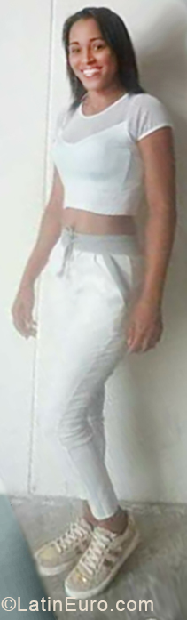 Date this funny Colombia girl Carolina from Bucaramanga CO24912