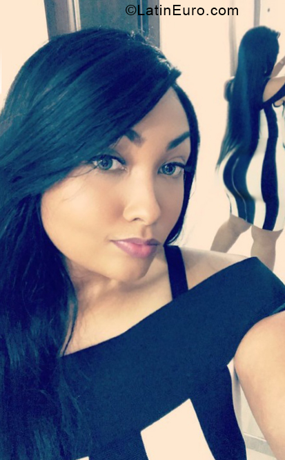 Date this exotic Colombia girl Lida from Cali CO24949