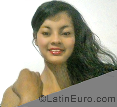 Date this sultry Colombia girl Liz from Medellin CO24976