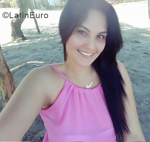 Date this fun Colombia girl Moni from Sincelejo CO25018
