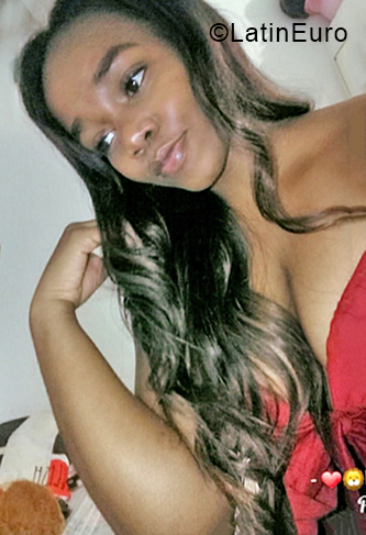 Date this attractive Colombia girl Yojana from Cali CO25023