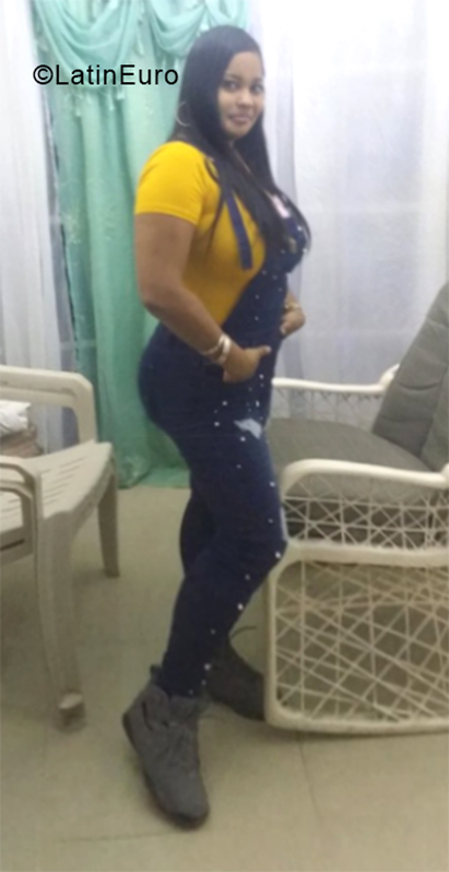 Date this sensual Dominican Republic girl Aimie from Santo Domingo DO34165