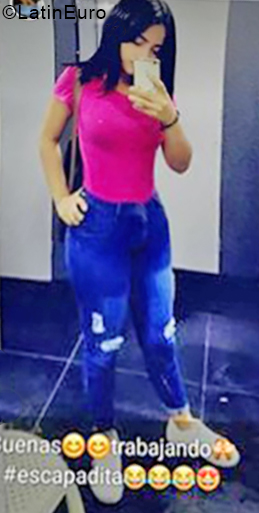 Date this beautiful Venezuela girl Gabriela from Maracay VE2252