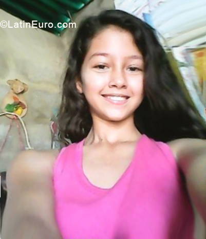 Date this gorgeous Venezuela girl Elizbeth from El Vigia VE2232