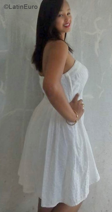 Date this exotic Dominican Republic girl Mariela from Montecristi DO34373