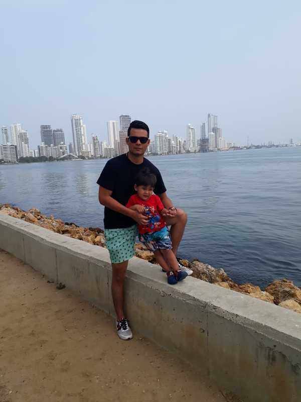 Date this tall Colombia man Reynaldo from Bucaramanga CO25167