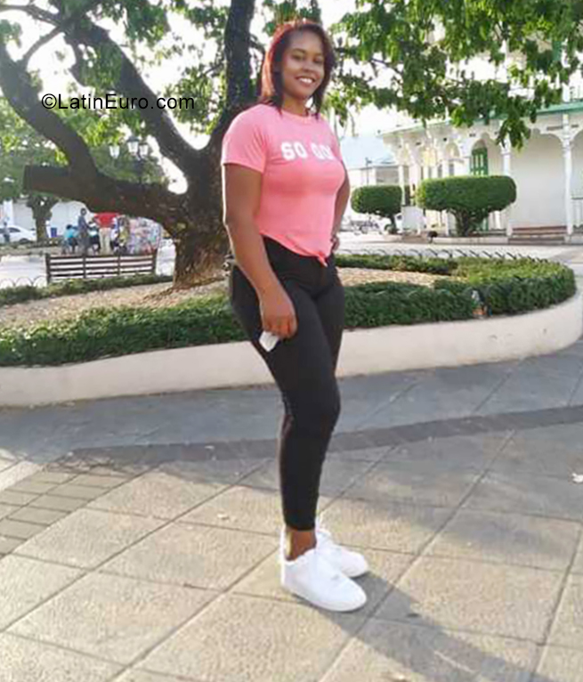 Date this foxy Dominican Republic girl Carmen from Puerto Plata DO34414