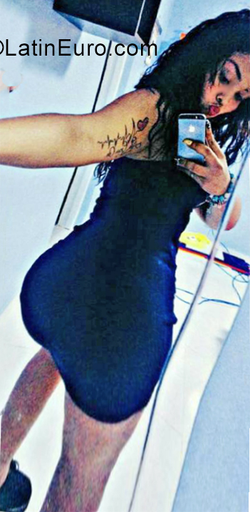 Date this nice looking Dominican Republic girl Yisell from Bonao DO34435