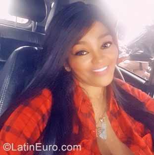 Date this georgeous Colombia girl Yuli from Cali CO25281