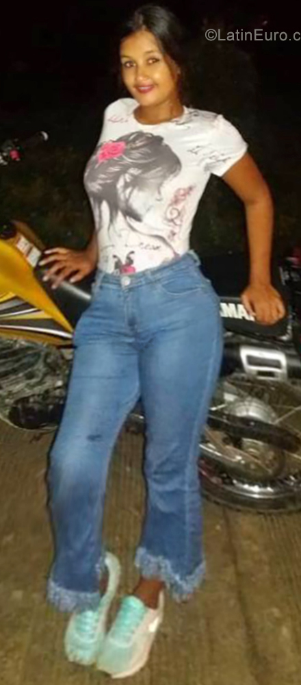 Date this young Colombia girl Kamila from Apartado CO25332