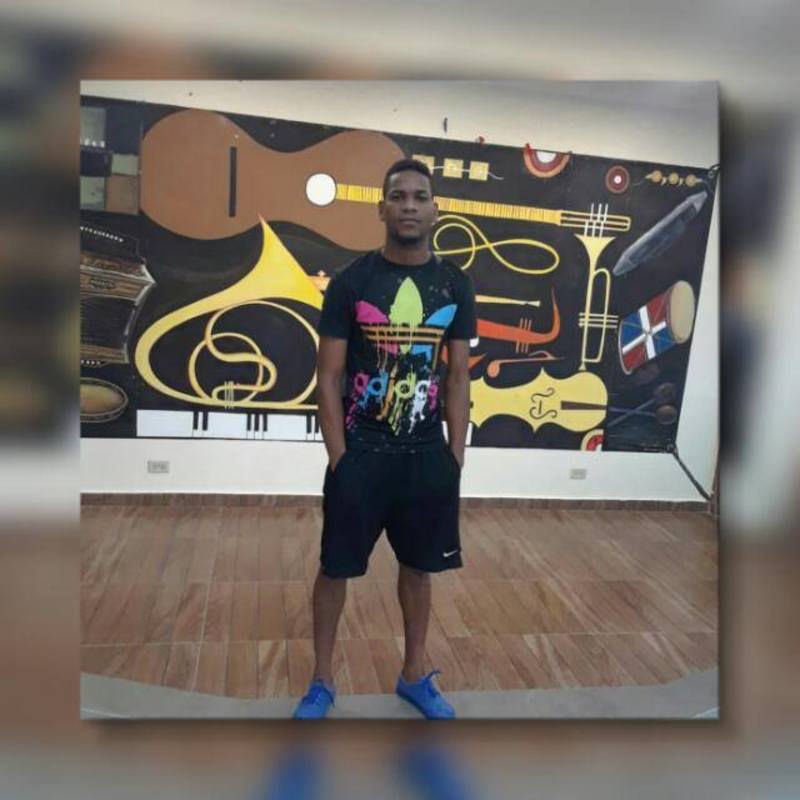 Date this beautiful Dominican Republic man Robert from San Pedro DO34735