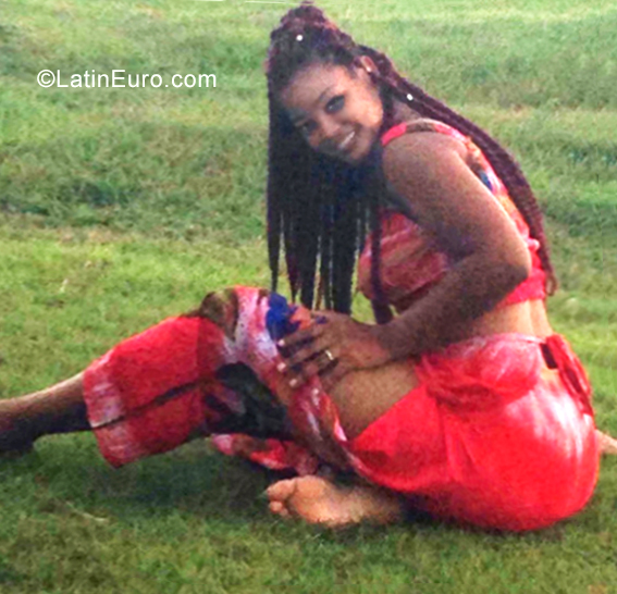 Date this exotic Dominican Republic girl Ivelisse from Santo Domingo DO34741