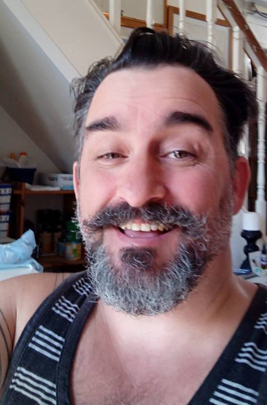 Date this happy United Kingdom man Bojski from Cardiff GB988