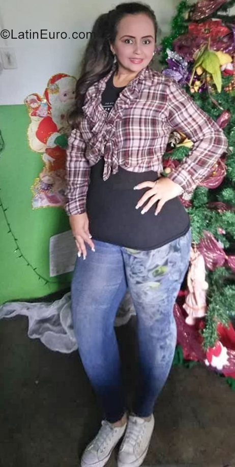 Date this athletic Venezuela girl Joany from San Cristobal VE2426