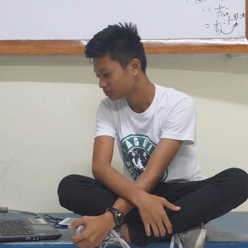 Date this happy Philippines man Kekent from Dumaguete PH1020