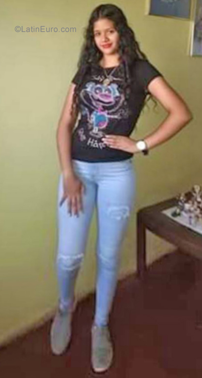 Date this passionate Venezuela girl Alejandra from Cumana VE2446