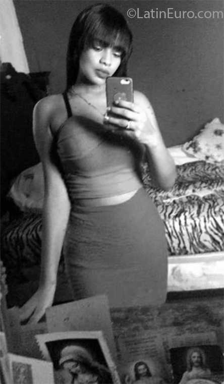 Date this gorgeous Dominican Republic girl Indana from Puerto Plata DO35212