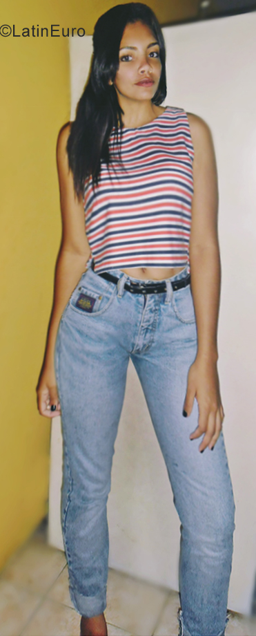 Date this athletic Venezuela girl Luisa from Puerto Ordaz VE2488