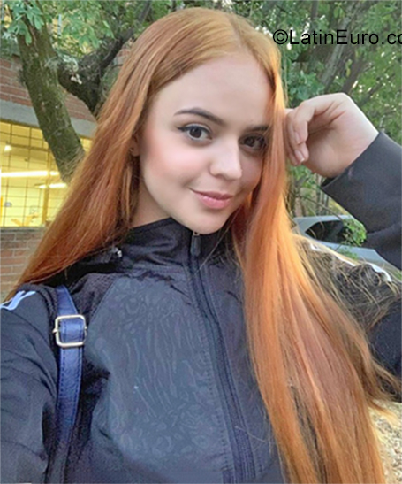Date this exotic Colombia girl Laura from Medellin CO25584