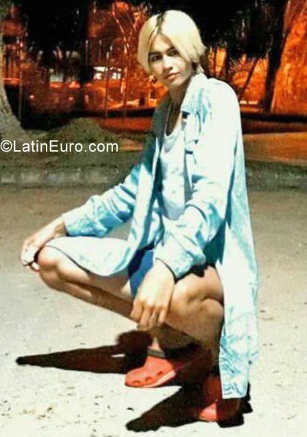 Date this sensual Colombia girl Exteria from Neiva CO25611