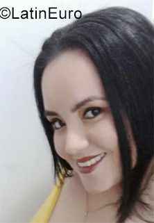 Date this delightful Colombia girl Johanna from Barranquilla CO25647