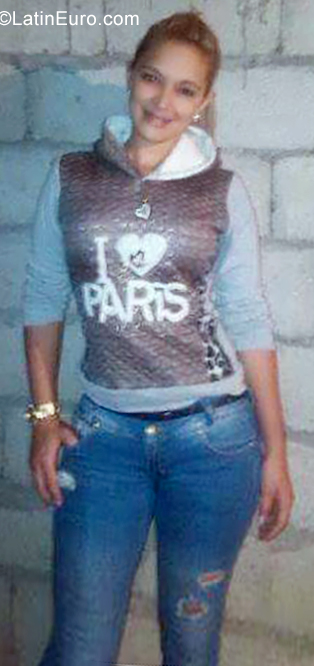 Date this hard body Colombia girl Diana from Bucaramanga CO25662