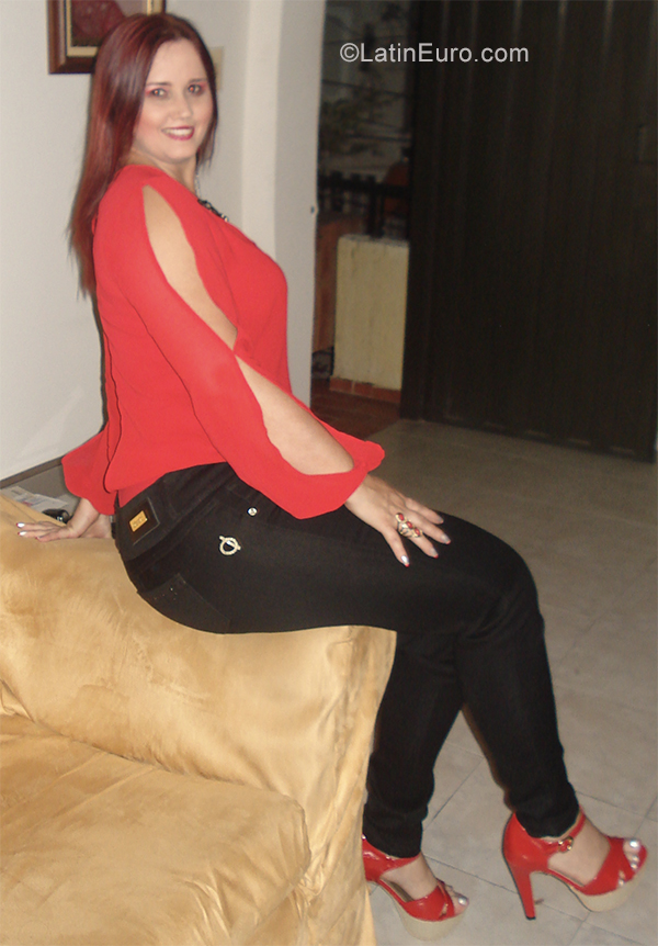 Date this funny Colombia girl Rosmiria from Bucaramanga CO25673