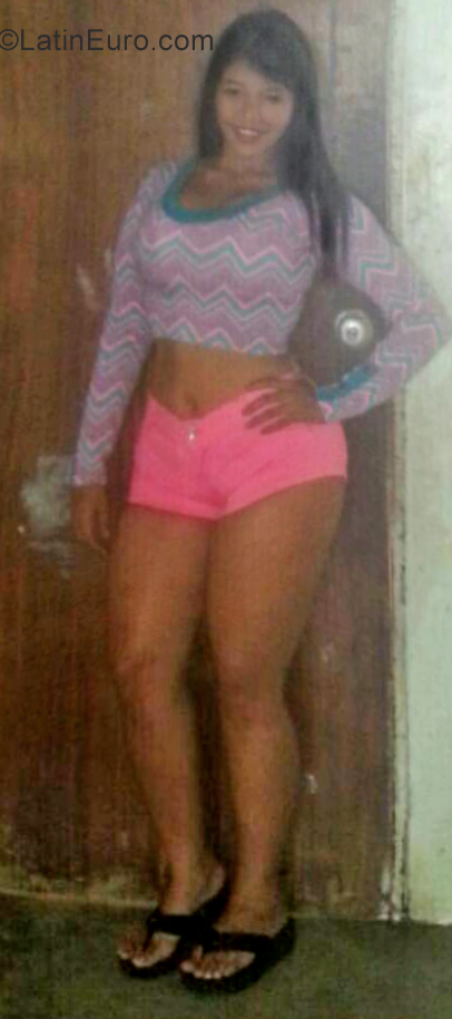 Date this charming Venezuela girl Karla from Barquisimeto VE2531