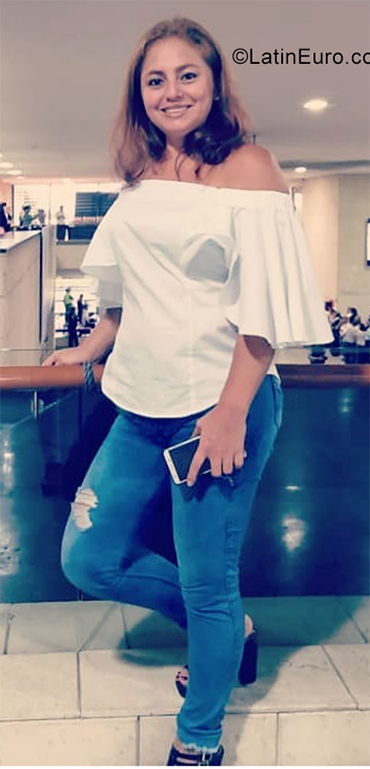 Date this beautiful Colombia girl Consuelo from Cali CO25834