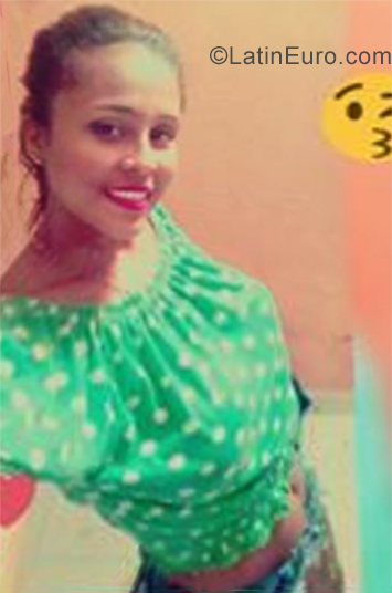 Date this tall Colombia girl Liliana from Cienaga CO25857