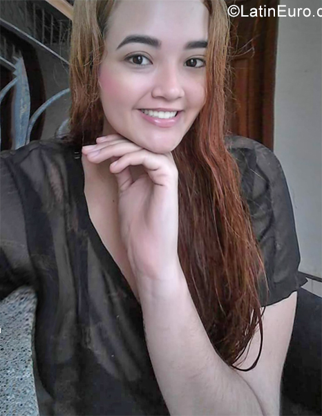 Date this happy Venezuela girl Fabiana from San Cristobal VE2672