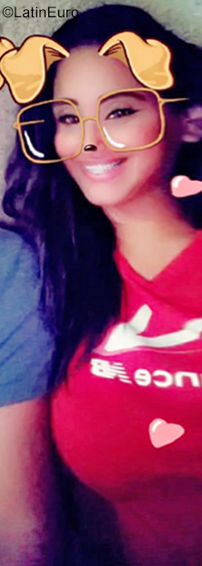 Date this beautiful Venezuela girl Yornia from Miranda VE2581