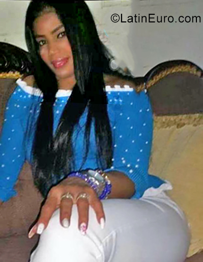 Date this hot Dominican Republic girl Haydee from Santiago DO35639