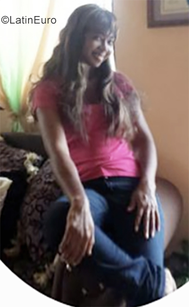 Date this attractive Dominican Republic girl Juana from Santo Domingo DO35656