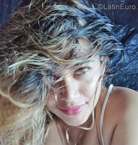 Date this sultry Colombia girl Blanca from Neiva CO25878