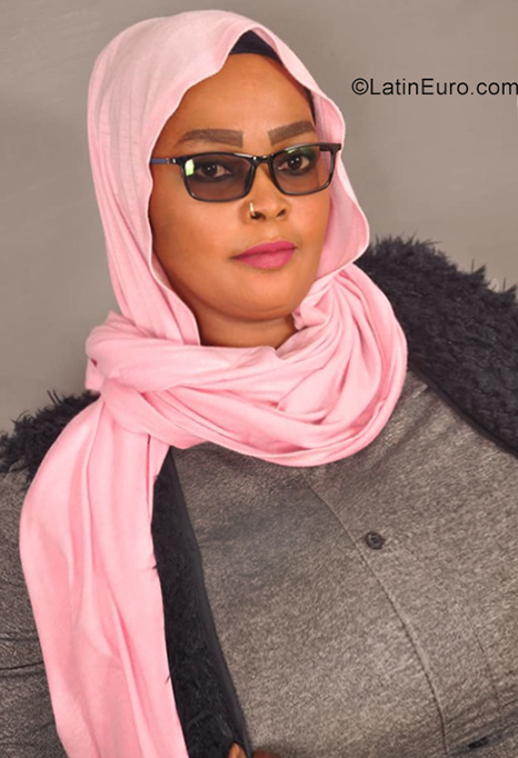 Date this cute Sudan girl Nahida from Nyala SD35